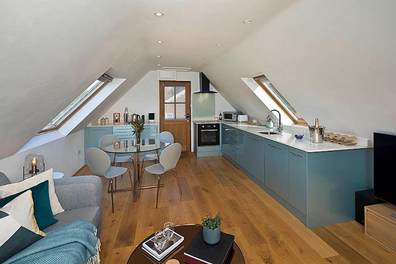 ワイモンダム The Pheasantry Bed & Breakfast エクステリア 写真