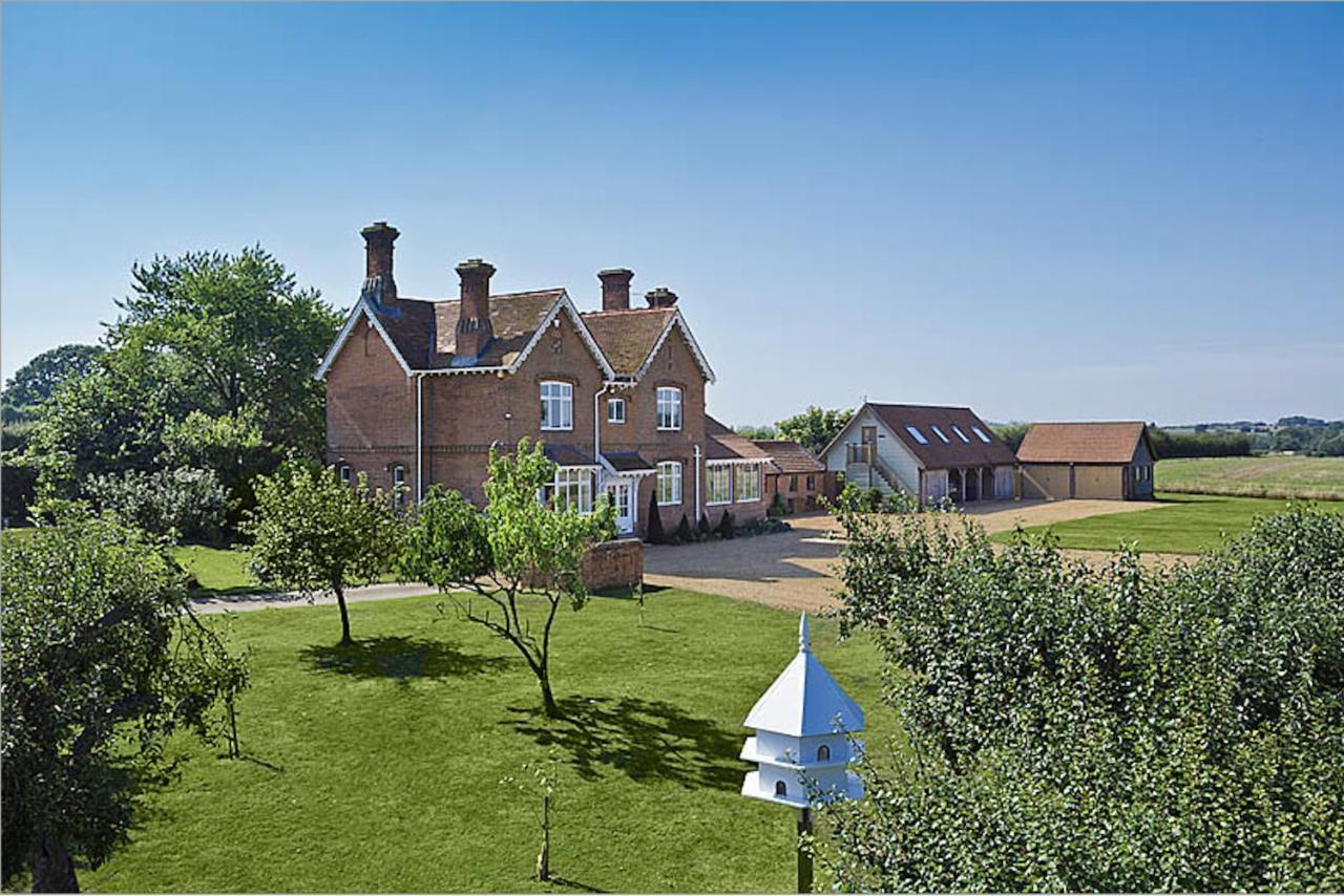 ワイモンダム The Pheasantry Bed & Breakfast エクステリア 写真